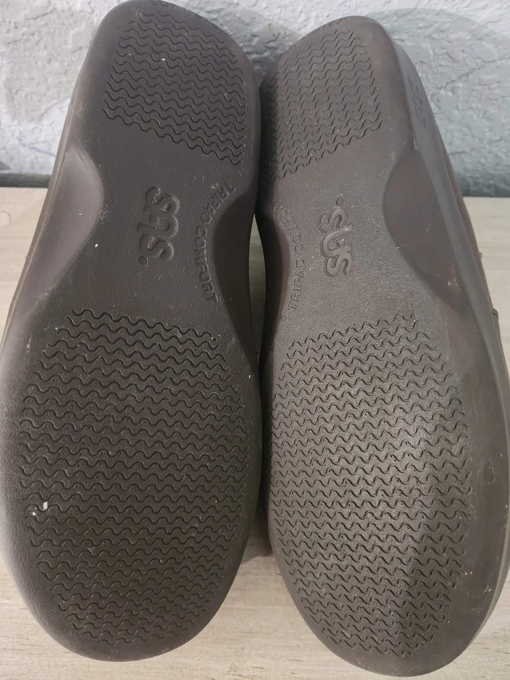 SAS Brown Leather Clogs - Picture 5 of 5